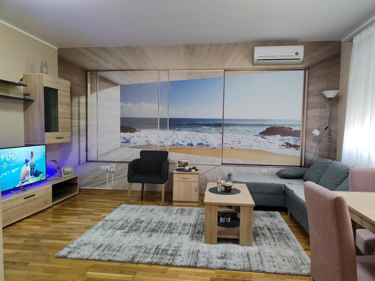 Apartman Espresso Sa Parkingom 스렘스카 미트로비차 외부 사진